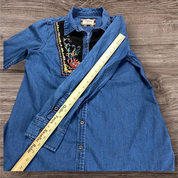 Holding Horses Women's 8 Anthropologie Embroidered Chambray Denim Tunic Western - Picture 8 of 14